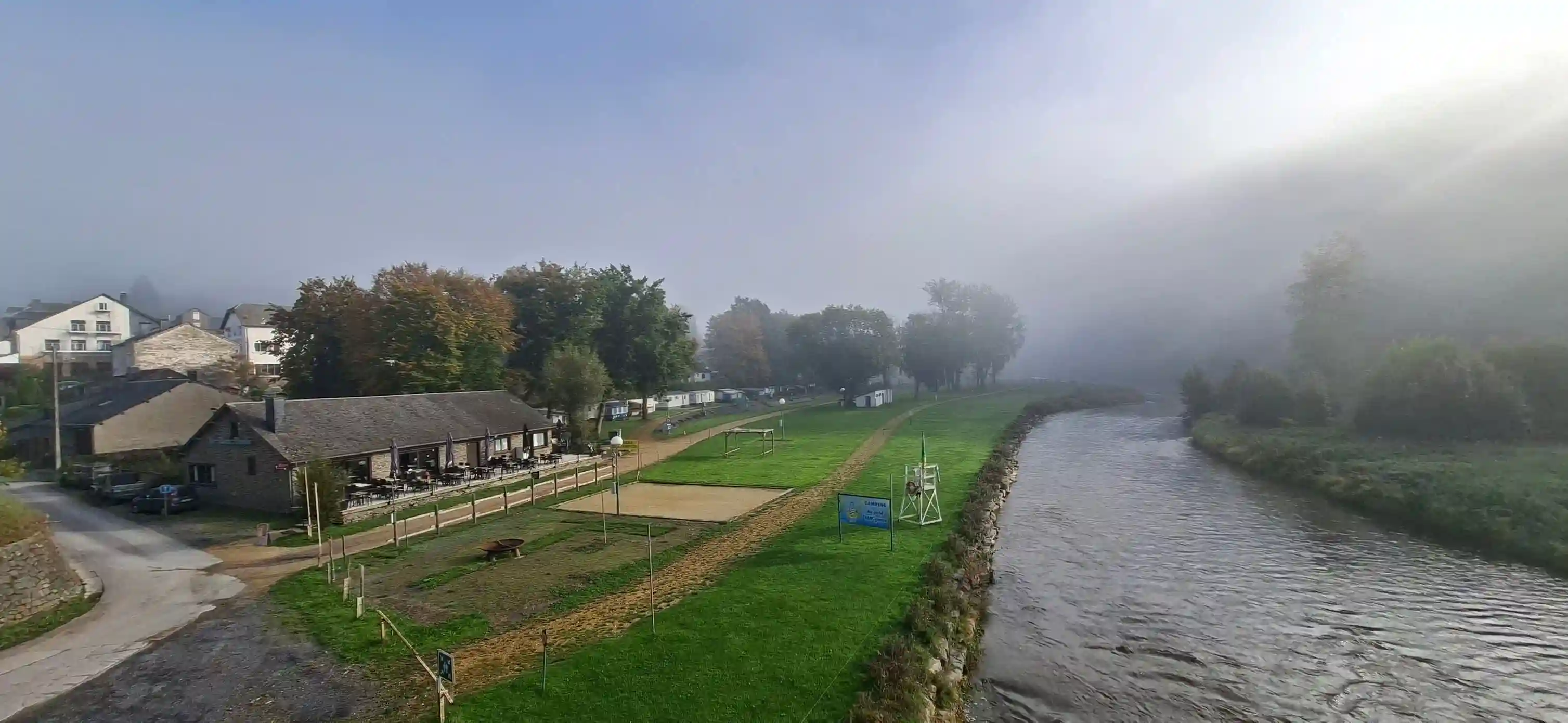 Caravanes saisonnières camping Ardenne – Poupehan Bouillon Semois